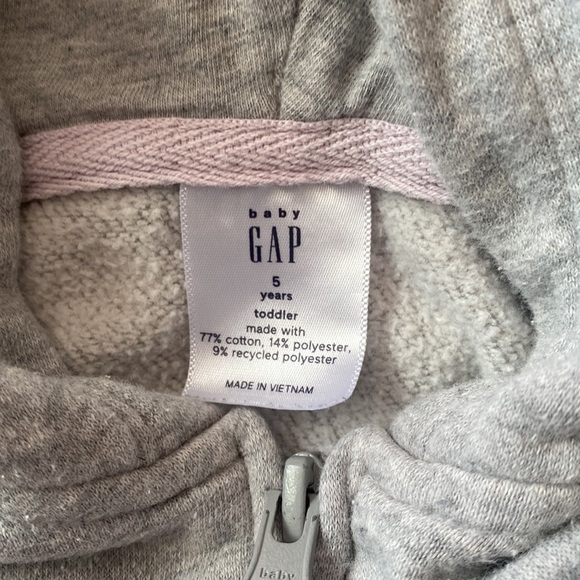 Little Girl Hoodie Sweater Bundle Size 5 - Picture 8 of 13